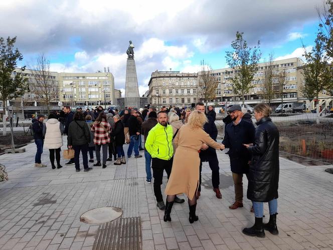 Wyjątkowy pomnik na 600-lecie Łodzi. Fundatorzy zobaczyli swoje tabliczki