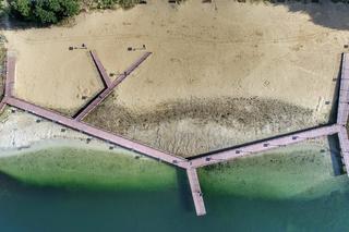 Znikające jezioro Głębokie w Lubuskiem. Kiedyś odpoczywały tam setki osób!