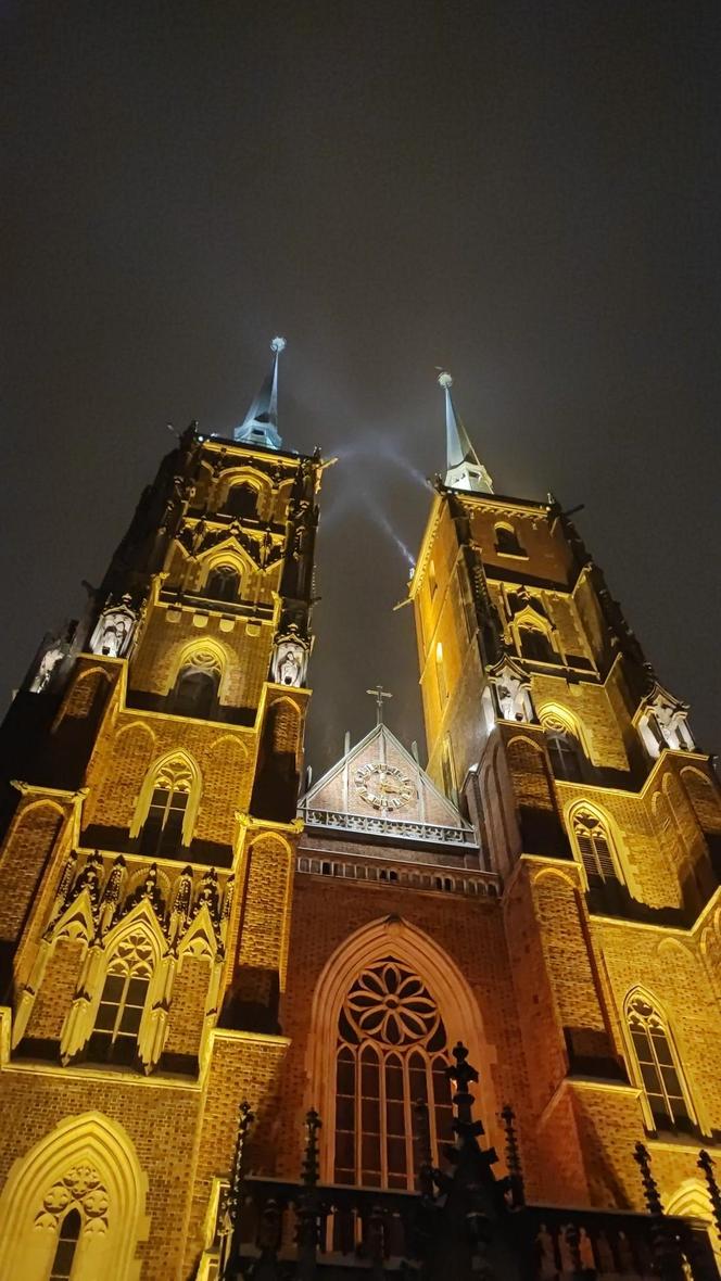 Ostrów Tumski we Wrocławiu w zimowej odsłonie. To miejsce trzeba odwiedzić [zdjęcia]