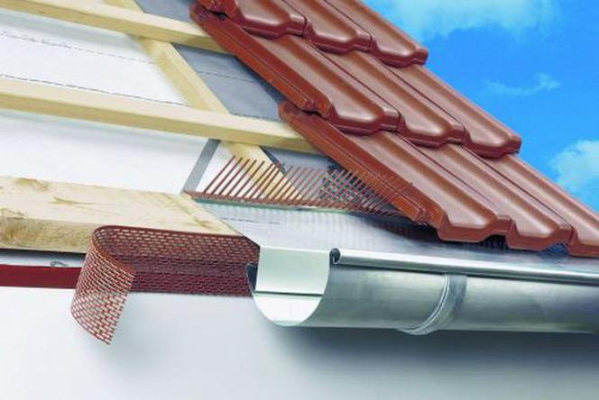Prawidłowe funkcjonowanie dachu a akcesoria dachowe