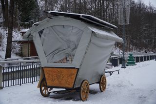 Przybywa turystów, ubywa mieszkańców. Nietypowy problem małopolskiego miasta