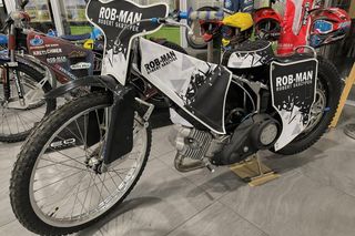 Życie na wirażu spotkanie z legendami żużla w Osiecznej