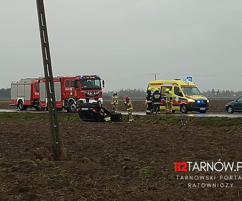 Zderzenie dwóch samochodów w Niecieczy pod Tarnowem