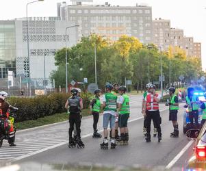 Nightskating Białystok 2022. Rolkarze rozpoczęli sezon! 