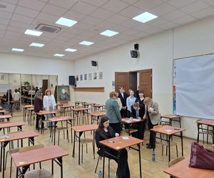 Maturzyści z Rzeszowa rozpoczęli egzaminy 