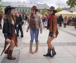 Juwenalia 2025 w Kielcach. Korowód studentów