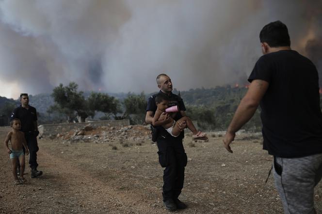 Potężne pożary w Grecji [ZDJĘCIA]