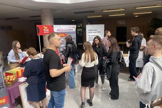 Targi Pracy na UWM 2025. Ogromne zainteresowanie wydarzeniem. Zobacz zdjęcia!