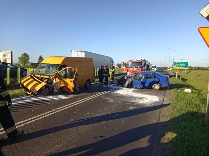 Wypadek w Gronowie koło Torunia. "Czołówka" na dk nr 15