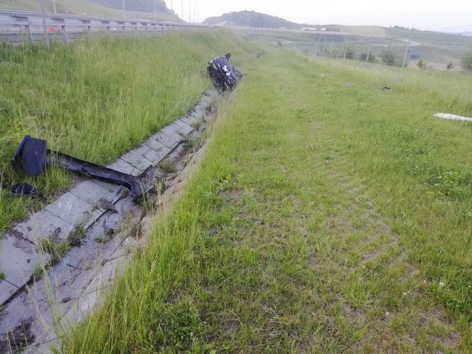 Przeworsk: Dachował na autostradzie i... nic mu się nie stało