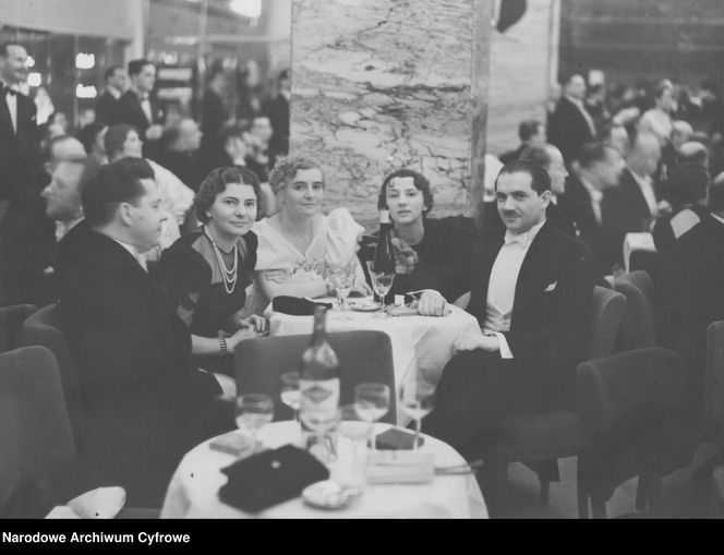 Bal prasy w lokalu "Adria" w Warszawie