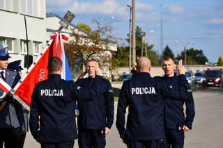 Niemal 80 nowych policjantów wstąpiło w szeregi podlaskiego granizonu [ZDJĘCIA]