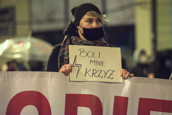 Strajk kobiet w Toruniu - 27-28.01.2021 - zdjęcia z protestów