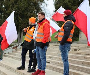 Protest rolników 20 marca w Lublinie. Przeszli ulicami miasta pod LUW