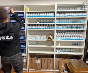 27-latek z Jaworzna sprzedawał nielegalny doping