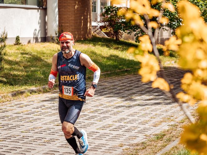 Sportowe emocje w Chorzowie. 150 biegaczy wystartowało w 6. edycji Chorzowskiej Dychy