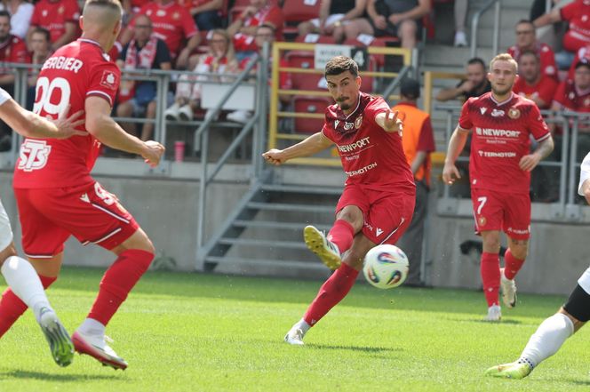 Dziewczyna Juliana Shehu