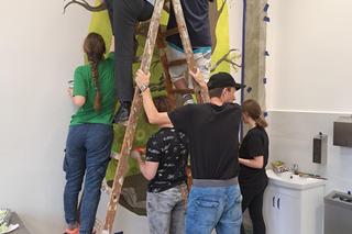 Mural w Pedagogicznej Bibliotece Wojewódzkiej w Nowym Sączu