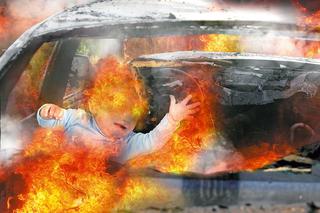 Komorów. Mama 2-letniej Ani, która przeżyła pożar w samochodzie: Mój aniołeczek płonął w aucie ZDJĘCIA