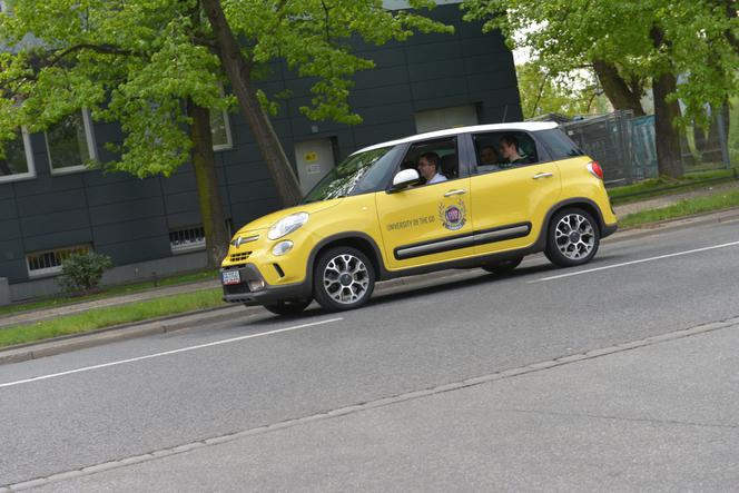 Fiat bezpłatnie wypożycza auta studentom