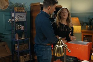 Barwy szczęścia, odcinek 3132. Tomasz (Jakub Sokołowski), Oliwka (Wiktoria Gąsiewska)