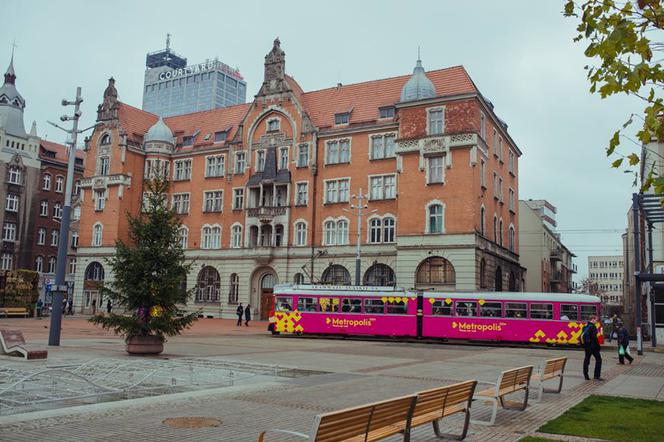 W Sylwestra będą dodatkowe kursy autobusów i tramwajów
