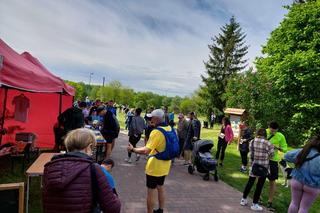 Biegiem przez Myślęcinek. Biegacze wystartowali w wiosennej Botanicznej Piątce