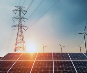 Ujemne ceny energii w Polsce pierwszy raz w historii! Co to oznacza?