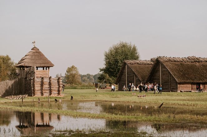 Muzeum Archeologiczne i Osada w Biskupinie 