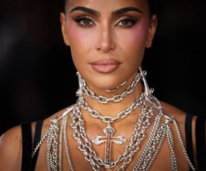 Kim Kardashian pozwana! Chodzi o słynną taśmę i matkę