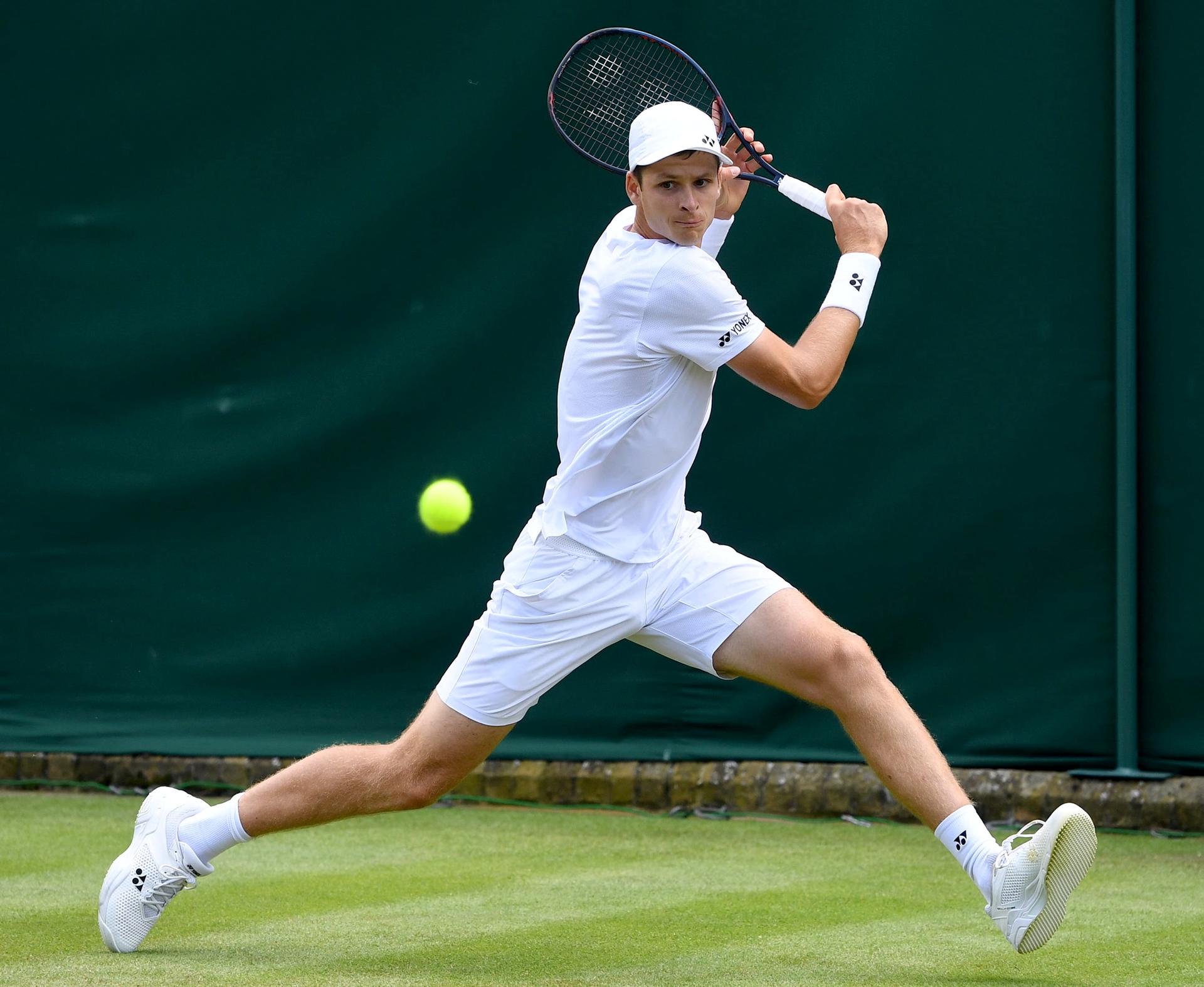 Hubert Hurkacz w III rundzie Wimbledonu! Novak Djoković ...