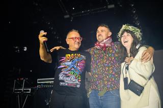 Ślub na Pol'and'Rock 2023. Jurek Owsiak pomógł młodym powiedzieć sakramentalne tak!