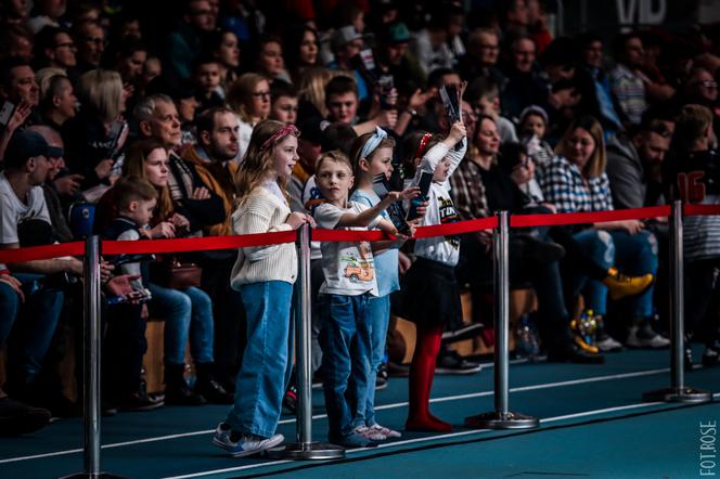 Twarde Pierniki Toruń - Czarni Słupsk 83:76, zdjęcia kibiców z Areny Toruń 