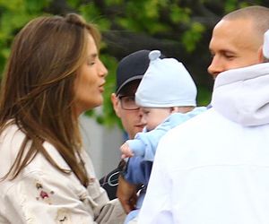 Karolina Gilon i syn. Ma kilka tygodni i juz jest gwiazdą