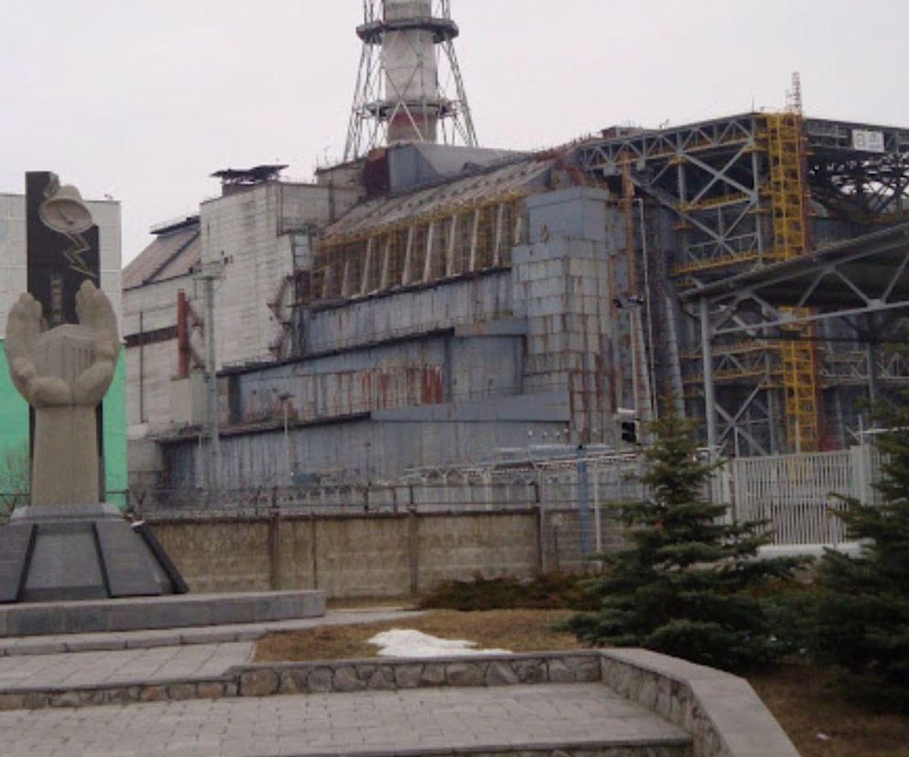 Sarkofag, pod którym są resztki reaktora w Czarnobylu 