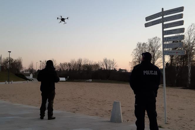 Policja patroluje Olsztyn dronem. Posypały się mandaty