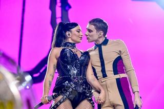 Ralph Kamiński w niecodziennym przebraniu na gali Fryderyki 2024. To tak wygląda „zakochany kundel”?