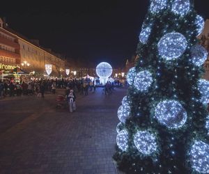 Tychy przebierają się na zimę w święta. Ubiorą się w bombki choinki i świąteczne iluminacje 