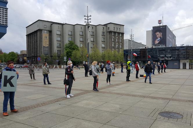 Protest przeciwko wyborom korespondencyjnym w Katowicach 