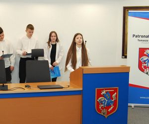 Otwarty list młodzieży z SP nr 6 w Siedlcach o tym, co sprawia radość i daje szczęście nastolatkom
