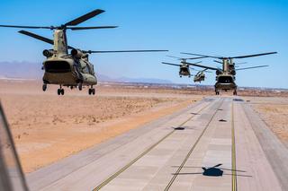 Niemcy przygotowują się na przybycie śmigłowców CH-47F Chinook. Pierwsi piloci przeszli już szkolenie 