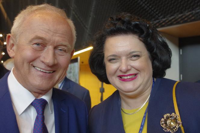 Minister Krzysztof Tchórzewski i Anna Sobecka również uśmiechnięci