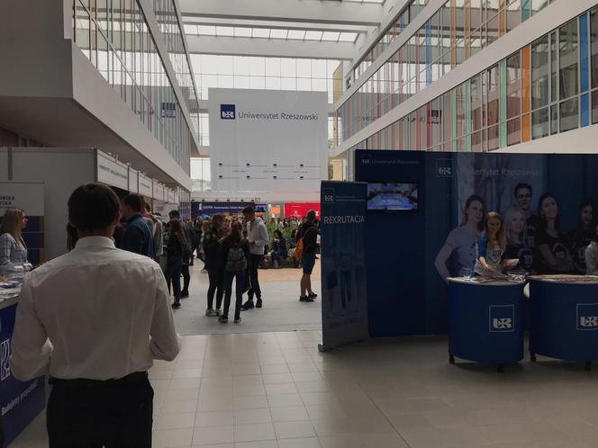 Trwa rzeszowski Salon Maturzystów