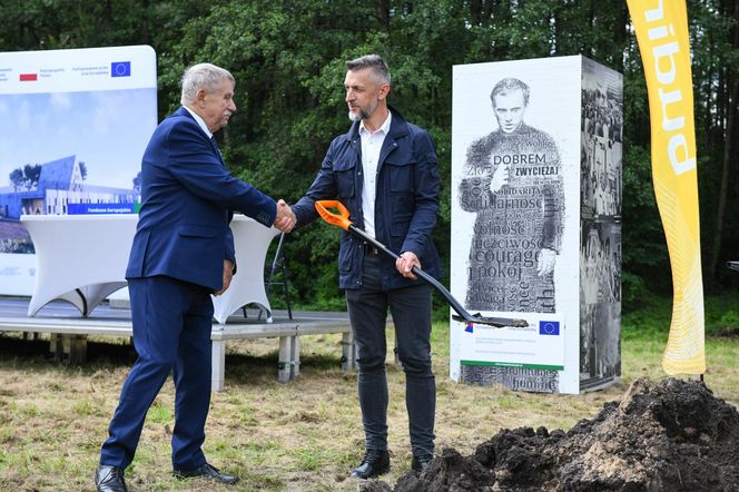Rozpoczęcie budowy Muzeum bł. ks. Jerzego Popiełuszki w Okopach