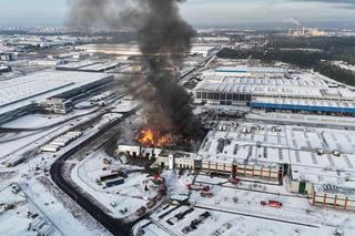 Gigantyczny pożar hali w Bydgoszczy. Co dalej z pracownikami? Jasne stanowisko firmy