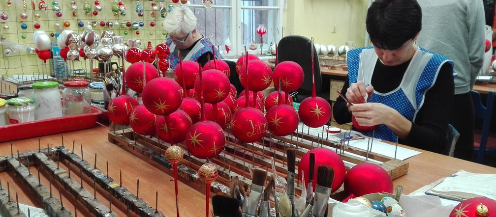 Bombki z fabryki w Krośnicach