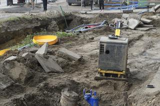 Pięć dni będą bez ogrzewania i ciepłej wody. Mieszkańcy cierpią przez budowę tramwajarzy 