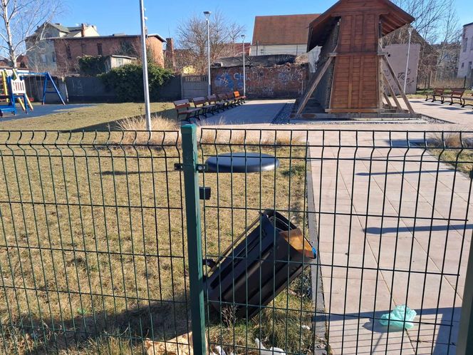 Wandale niszczą Stary Fordon! Mieszkańcy żyją w strachu