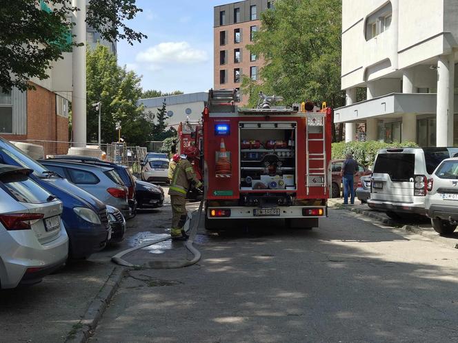 Pożar w centrum Wrocławia. Ogień objął część budynku na Manhattanie