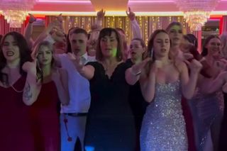 Nauczycielka podbiła parkiet na studniówce Zespołu Szkół Ekonomicznych w Wodzisławiu Śląskim